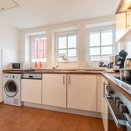 Captain's Comfortable Holiday home Greetsiel