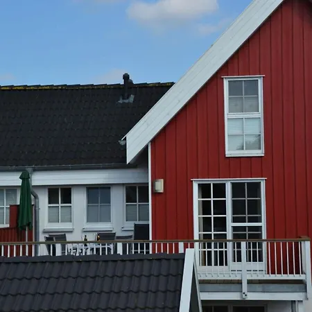 Captain's Comfortable *