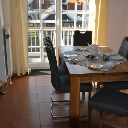 Captain's Comfortable